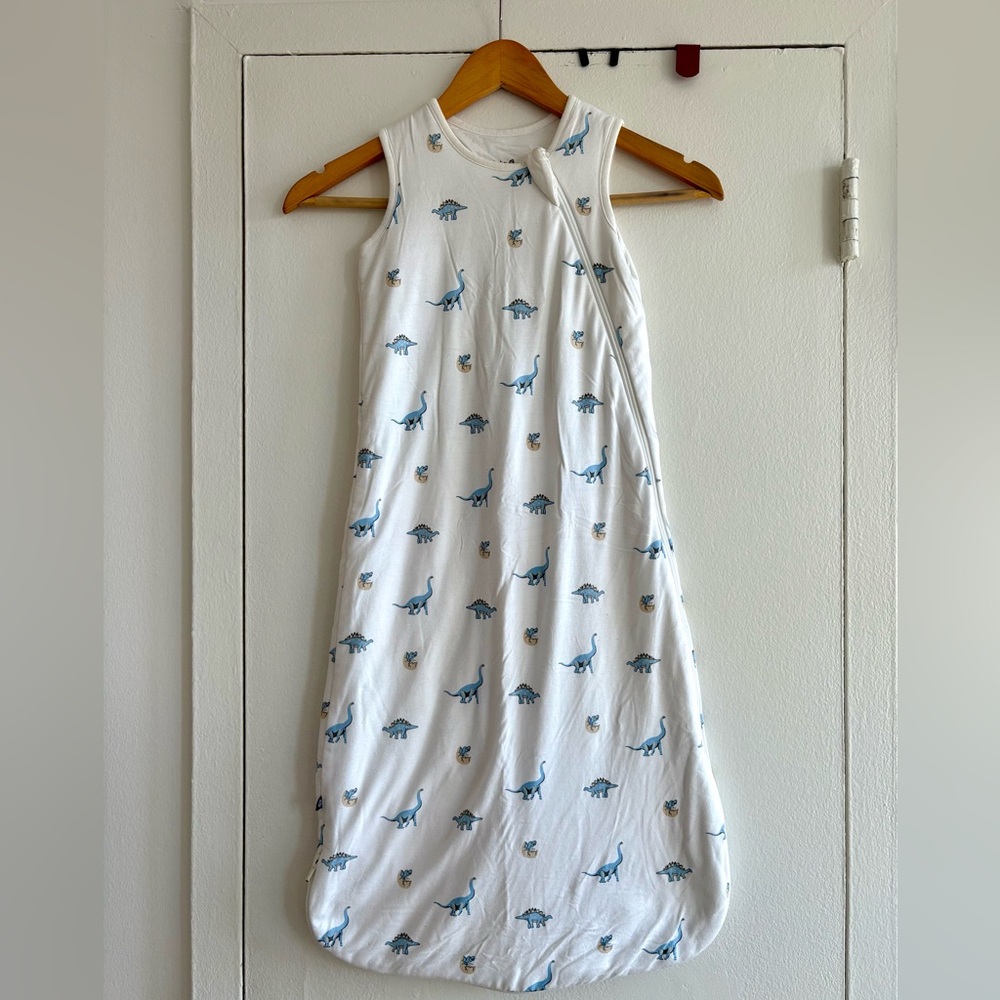 Kyte Baby Sleep Sack in M, 1.0 TOG in Jurassic print